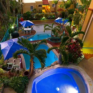 Toscana Village Lodge Airlie Beach